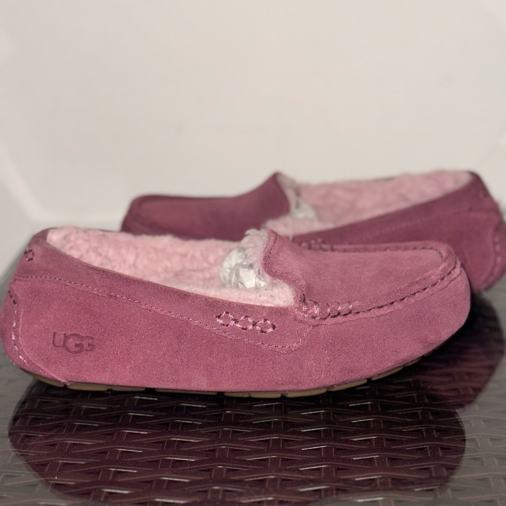 UGG Womens Ansley Suede Sheepskin Moccasins Pink Slippers Size 7